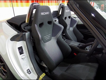 RECARO�i���J���V�[�g�j�@MAZDA�@���[�h�X�^�[�@ND5RC�@�Ɂ@RECARO�i���J���j�@SR-6�@GK100S�@BK/SIL�@�~���E�@����