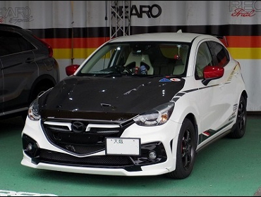 RECARO�i���J���V�[�g�j�@MAZDA�@�f�~�I�@DJ5FS�i2014�N�j�@�Ɂ@RECARO�i���J���j�@SR-7�@Lassic�@���@����