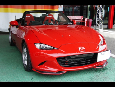 MAZDA�@���[�h�X�^�[�@NRA�@ND5RC�i2017�N�j�@�Ɂ@RECARO�i���J���j�@RS-GS�@RED�@����