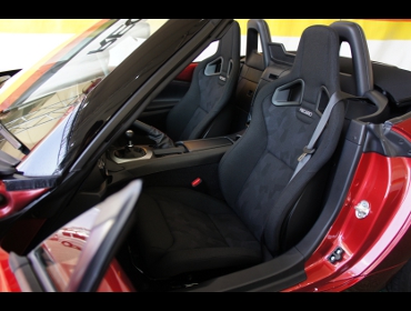 MAZDA�@���[�h�X�^�[�@ND5RC�i2018�N�j�@�Ɂ@RECARO�i���J���j�@�N���X�X�|�[�c�X�^�[�@AN100H�@�~���E�@����