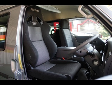 MAZDA�@�{���S�o���@�Ɂ@RECARO�i���J���j�@SR-7F�@GK100�@BK/SIL�@�A�[�����X�g�t���@����