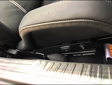 MAZDA�@���[�h�X�^�[�@ND�@�Ɂ@RECARO�i���J���j�@�X�|�[�c�X�^�[LL210H�@BK�@����