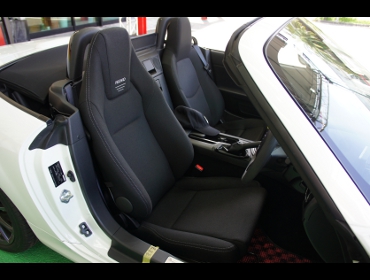 MAZDA�@���[�h�X�^�[�@NCEC�i2014�N�j�@�Ɂ@RECARO�i���J���j�@LX-F�@TR�@NN�@BK�@����