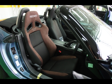 MAZDA�@���[�h�X�^�[�@ND5�i2015�N�j�@�Ɂ@RECARO�i���J���j�@SR-7F�@GU100H�@�u���E���@�V�[�g�q�[�^�[�t���@/�@�X�s�[�J�[�@�V�[�g��BOX���H�@����