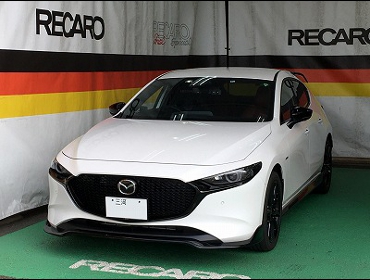 MAZDA�@MAZDA3�@BP5P�i2020�N�j�@�Ɂ@RECARO�i���J���j�@SR-7�@����