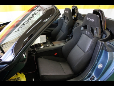 MAZDA�@���[�h�X�^�[�@ND5RC�i2015�N�j�@�Ɂ@RECARO�i���J���j�@SR-7�@GK100�@BK/SIL�@�V�[�g�q�[�^�[�t���@���@SR-7F�@GK100�@BK/SIL�@�V�[�g�q�[�^�[�t���@�V�[�g�o�b�N�J�o�[�@�s�A�m�u���b�N/BOSE�X�s�[�J�[�@����