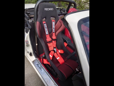 MAZDA�@���[�h�X�^�[�@NA8C�@�Ɂ@RECARO�i���J���j�@RS-G�@GK�@BK/RED�@����