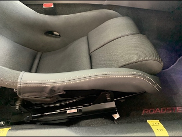 MAZDA�@���[�h�X�^�[�@ND5�i2015�N�j�@�Ɂ@RECARO�i���J���j�@TS-G�@GK�@BK/BK�@�V�[�g�o�b�N�o�[�J�o�[�@�s�A�mBK/BOSE�X�s�[�J�[�@����