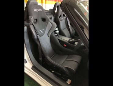 MAZDA�@���[�h�X�^�[�@ND5RC�i2017�N�j�@�Ɂ@RECARO�i���J���j�@RS-G�@GK�@BK/SIL�@���@SR-7�@GK100�@BK/SIL�@����