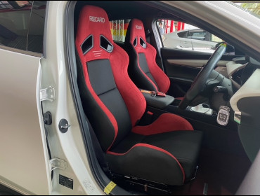 MAZDA�@MAZDA3�@BP5P�i2020�N�j�@�Ɂ@RECARO�i���J���j�@SR-7�@GU100�@RED�@���@SR-7F�@GU100H�@RED�@�V�[�g�q�[�^�[�t���@����