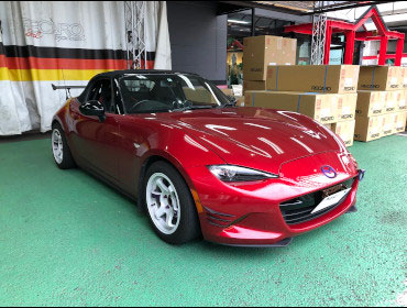 MAZDA�@���[�h�X�^�[�@ND5RC�i2015�N�j�@�Ɂ@RECARO�i���J���j�@SR-6�@GK100S�@BK/RED�@�V�[�g�q�[�^�[�t���@����