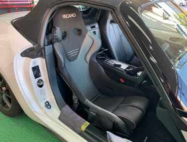 MAZDA�@���[�h�X�^�[�@ND5RC�i2015�N�j�@�Ɂ@RECARO�i���J���j�@TS-G�@GK�@BK/SIL�@�V�[�g�q�[�^�[�t���@����