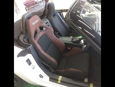 MAZDA�@���[�h�X�^�[�@ND�i2019�N�j�@�Ɂ@RECARO�i���J���j�@SR-7�@GU100H�@�u���E���@�V�[�g�q�[�^�[�t���@����