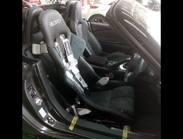 MAZDA�@���[�h�X�^�[�@DBA-ND5RC�i2022�N�j�@�Ɂ@RECARO�i���J���j�@RS-G�@CL�@�V�[�g�q�[�^�[�t���@����