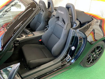MAZDA�@���[�h�X�^�[�@ND5RC�i2022�N�j�@�Ɂ@RECARO�i���J���j�@SR-7�@GK100�@BK/BK�@���@SR-7F�@GK100�@BK/BK�@����