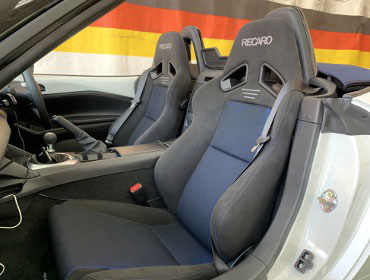 MAZDA�@���[�h�X�^�[990S�i2022�N�j�@�Ɂ@RECARO�i���J���j�@SR-7�@GK100�@BK/Blue�q�[�^�[�t���@�~���E�@����