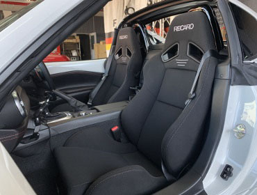 MAZDA�@���[�h�X�^�[RF�@5BA-NDERC�i2022�N�j�@�Ɂ@RECARO�i���J���j�@SR-7�@GK100�@BK/BK�@�V�[�g�q�[�^�[�t���@�~���E�@����