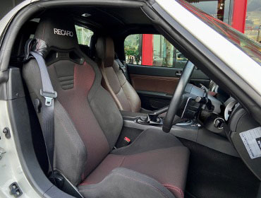 MAZDA�@���[�h�X�^�[�@NCEC�i2012�N�j�@�Ɂ@RECARO�i���J���j�@SR-S�@BK100H�@BK/RED�@�V�[�g�q�[�^�[�t���@����
