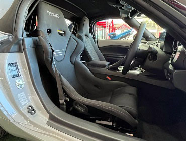 MAZDA�@���[�h�X�^�[�@ND5RE�i2024�N�j�@�Ɂ@RECARO�i���J���j�@TS-G�@GK�@BK/BK�@�V�[�g�q�[�^�[�t���@����