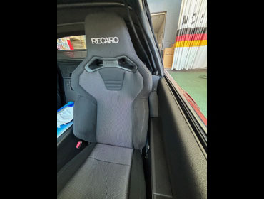 MAZDA�@���[�h�X�^�[�@NCEC�i2006�N�j�@�Ɂ@RECARO�i���J���j�@SR-S�@BK100�@BK/SIL�@���@SR-C�@BK100�@BK/SIL�@����