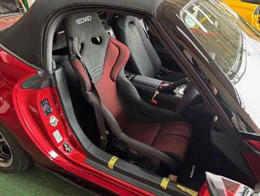 MAZDA�@���[�h�X�^�[�@ND5RE�i2024�N�j�@�Ɂ@RECARO�i���J���j�@RS-G�@GK�@BK/RED�@�V�[�g�q�[�^�[�t���@����