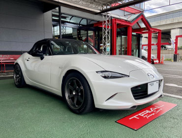 MAZDA�@���[�h�X�^�[�@ND5RC�i2023�N�j�@�Ɂ@RECARO�i���J���j�@RCS�@���V�F��/�u���b�N���b�V���@�V�[�g�q�[�^�[�t���@�~���E�@����