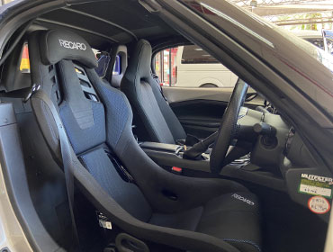 MAZDA�@���[�h�X�^�[990S�@ND5RC�i2023�N�j�@�Ɂ@RECARO�i���J���j�@RSS�@BK�@BK/�u���[���b�V���@����