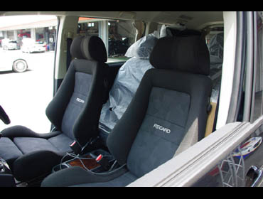 RECARO �G���S���hD