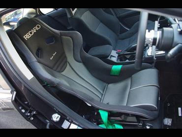 RECARO�@RS-G�@�X�[�p�[�V���^���N