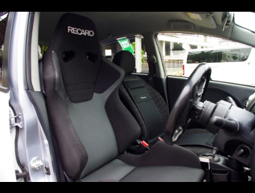 RECARO�i���J���V�[�g�j�@MITSUBISHI�@�T�~�[�u��RECARO�i���J���j�@SR-6 SK100SH BK/SIL�i�V�[�g�q�[�^�[�t���j�@����