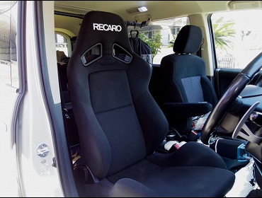 RECARO�i���J���V�[�g�j�@MITSUBISHI�@�f���JD5�Ƀ��J���@SR-7�@KK100�@BK�@����