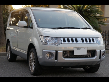 MITSUBISHI�@�f���J�@D5��RECARO�i���J���j�V�[�g����