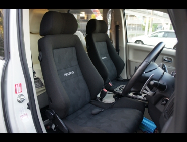RECARO�i���J���V�[�g�j�@MITSUBISHI�@�f���J�@D5�Ƀ��J���@�G���S���hD�@BK�@�~2�r�@����