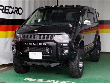 MITSUBISHI�@�f���J�@D5�@�Ɂ@RECARO�i���J���j�V�[�g����