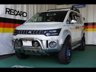 MITSUBISHI�@�f���JD5�@CV1W�i2017�N�j�@�Ɂ@RECARO�i���J���j�@SR-7F�@KK100�@RED�@�V�[�g�q�[�^�[�t�����A�[�����X�g�t���@�~���E�@����