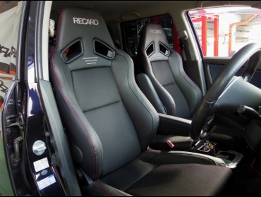 MITSUBISHI�@�G�A�g���b�N�@CU2W�@�Ɂ@RECARO�i���J���j�@SR-7F�@Lassic�@BK�@�A�[�����X�g�t���@�~���E�@����