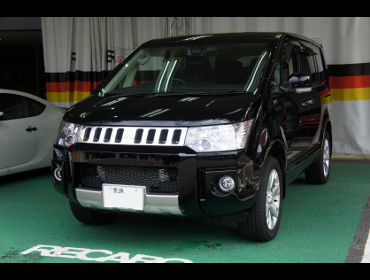 MITSUBISHI�@�f���JD5�i2019�N�j�@�Ɂ@RECARO�i���J���j�@SR-7F�@GK100�@BK/BK�@�V�[�g�q�[�^�[�t���@����