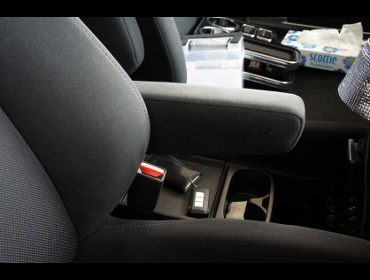 MITSUBISHI�@�f���JD5�i2019�N�j�@�Ɂ@RECARO�i���J���j�@SR-7F�@GK100�@BK/BK�@�V�[�g�q�[�^�[�t���@����