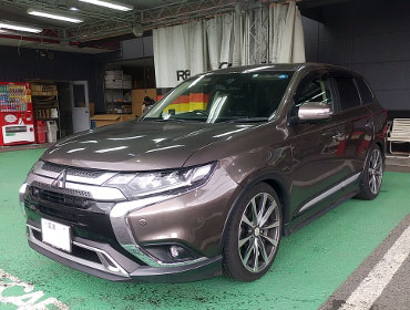 MITSUBISHI�@�A�E�g�����_�[�@GF8W�i2020�N�j�@�Ɂ@RECARO�i���J���j�@SR-7�@GK100�@BK/SIL�@����