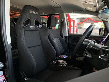 MITSUBISHI�@�f���JD5�@CV1W�i2020�N�j�@�Ɂ@RECARO�i���J���j�@SR-7F�@GU100�@BK�@����