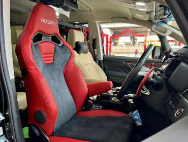 MITSUBISHI�@�f���J�@3DA-CV1W�i2021�N�j�@�Ɂ@RECARO�i���J���j�@SR-C�@UT H�@RED�@A/R�@�V�[�g�q�[�^�[�t���@����