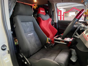 MITSUBISHI�@�f���JD5�@CV1W�i2019�N�j�@�Ɂ@RECARO�i���J���j�@�G���S���hLD�@BK�@�V�[�g�q�[�^�[�t���@����