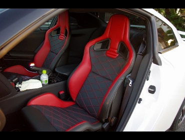 RECARO�i���J���V�[�g�j�@NISSAN�@35GT-R��RECARO�i���J���j�@Sportster Limited Edition RED�@�~2�r�@����