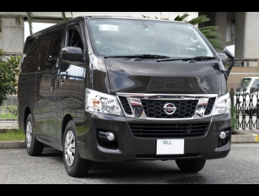 NISSAN�@�L�����o���@NV350��RECARO�i���J���j�V�[�g����