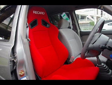 RECARO�i���J���V�[�g�j�@NISSAN�@�}�[�`�@K11��RECARO�i���J���j�@SR-7 KK100�@RED�@����
