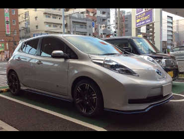 NISSAN�@���[�t��RECARO�i���J���j�V�[�g����