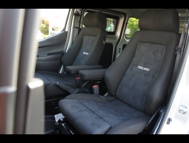 RECARO�i���J���V�[�g�j�@NISSAN�@NV200�@�v���~�A��GX�@��RECARO�i���J���j�@�G���S���hMV�@BK�@�A�[�����X�g�t���@�~2�r����
