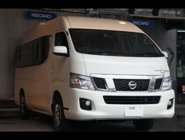 NISSAN�@�L�����o���@NV350��RECARO�i���J���j�V�[�g����