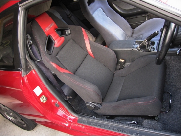 RECARO�i���J���V�[�g�j�@NISSAN�@�X�J�C���C���@BNR32�Ƀ��J���@SR-7F Lassic RED/RED�@����