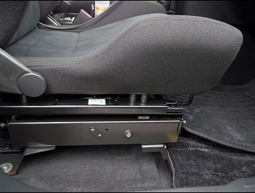 RECARO�i���J���V�[�g�j�@NISSAN�@�G���O�����h�@E52�Ƀ��J���@�G���S���hD�@H�i�V�[�g�q�[�^�[�t���j�@BK�@����